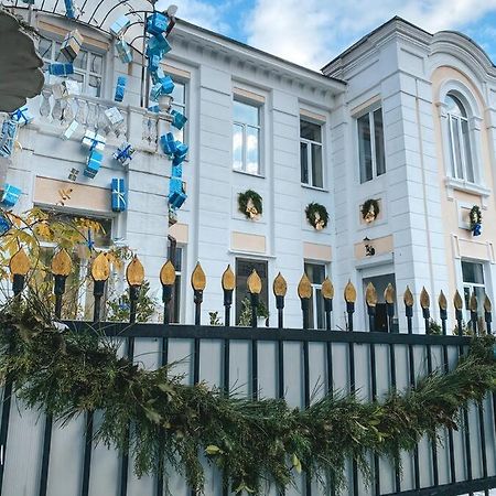 Бутик-Отель Белый Дом Балерины Сухум Экстерьер фото