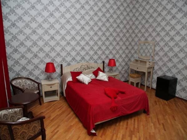 Бутик-Отель Белый Дом Балерины Сухум Экстерьер фото
