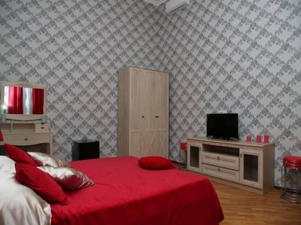 Бутик-Отель Белый Дом Балерины Сухум Экстерьер фото